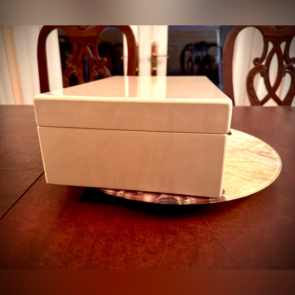 Beautiful Burl Ivory Wood Jewelry Box w/Lock & Key, 1970s Vintage, Good Cond. - Picture 6 of 12